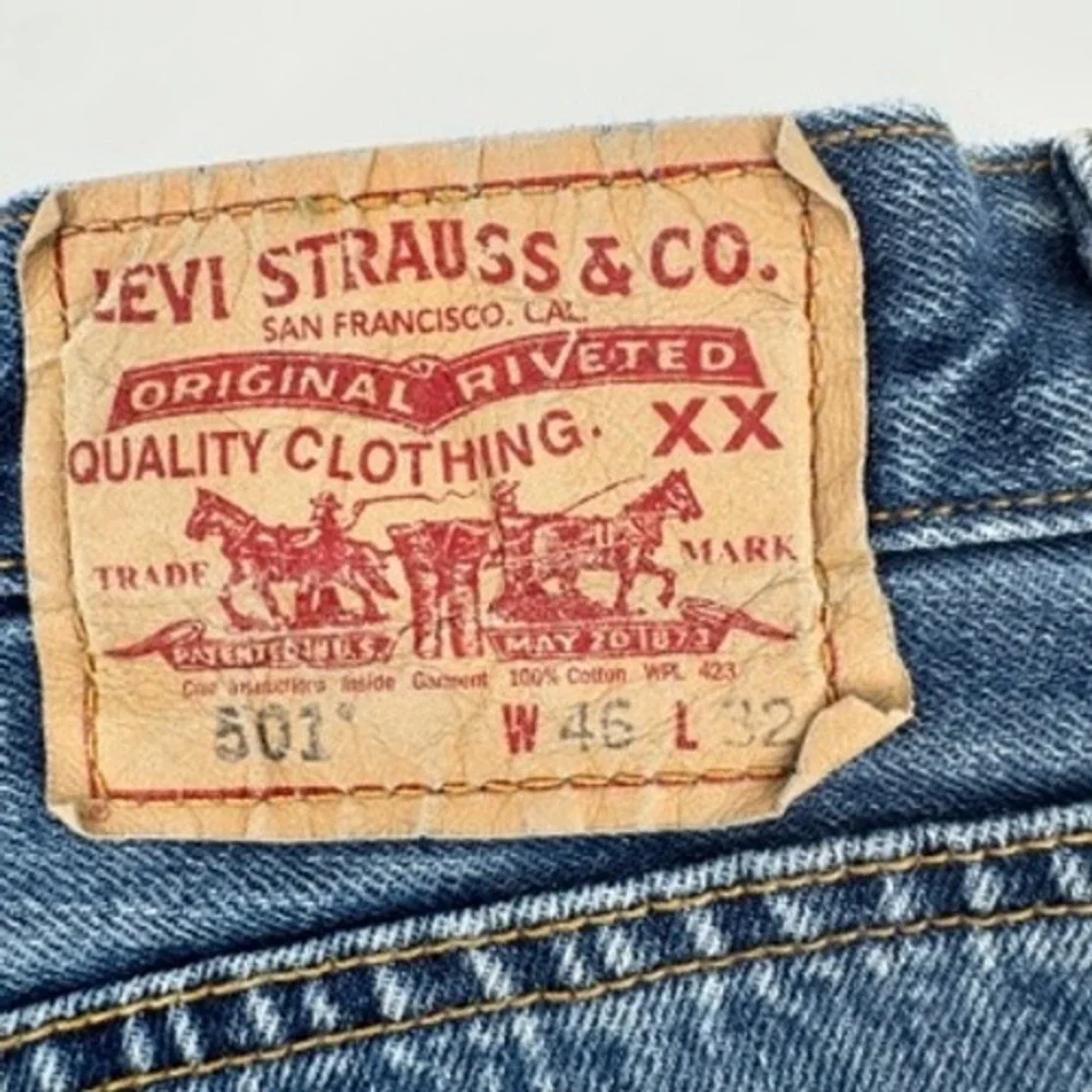 Levi's 501 Original‎ Fit Jeans Mens 46x32 Blue Button Fly Straight Leg Denim